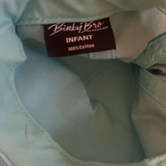 Binky Bros clothing lot, hat, tee shirt and swim shorts - Picture 6 of 6